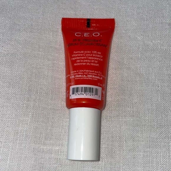 Sunday Riley CEO Vitamin C Serum sample - Picture 2 of 2